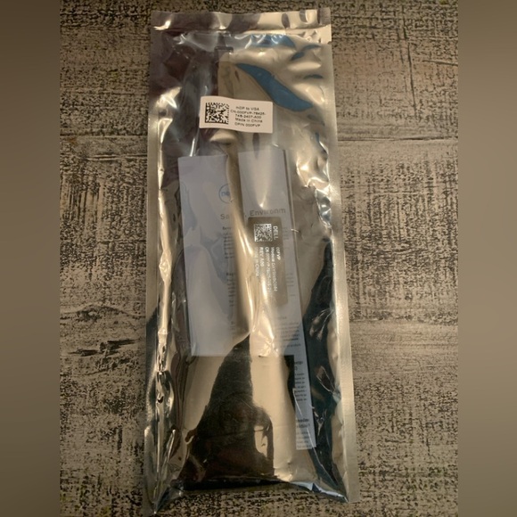 DELL m DP to VGA NWT Mini Display Port - Picture 2 of 3